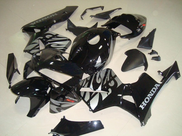 Carenagem CBR 600RR 2005-2006 - Preto Branco Chama Carenagem CBR 600RR 2005-2006 - Preto Branco Chama