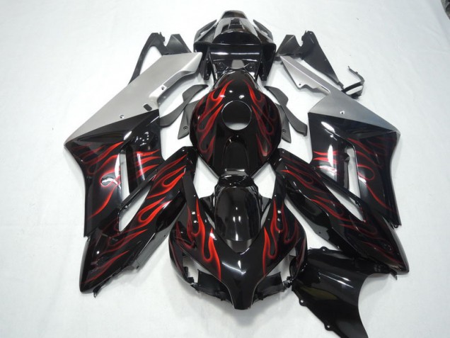 Kit Carenagem CBR 1000RR 2004-2005 - Preto Vermelho Chama Kit Carenagem CBR 1000RR 2004-2005 - Preto Vermelho Chama