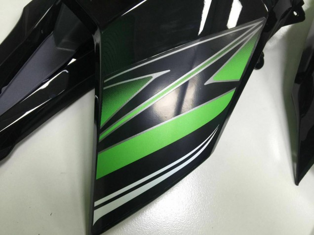 Lojas Carenagem Moto Kawasaki Z800 2013-2018 - Verde Preto Brilhante