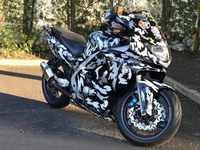 Lojas Carenagens Moto Yamaha YZF600R Thundercat 1996-2007 - Preto Branco Cinzento Camouflage