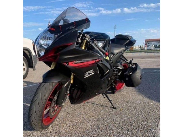 Lojas Carenagens Moto Suzuki GSXR 600 / GSXR 750 2011-2024 - Preto Cinzento Vermelho Linha