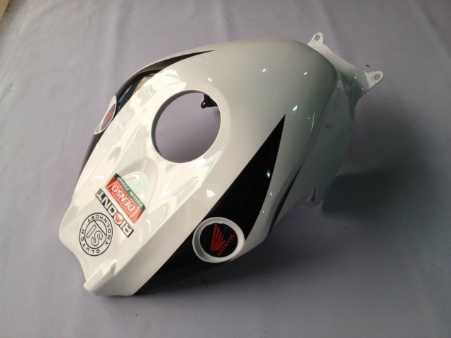 Lojas Carenagens Moto Honda CBR1000RR 2012-2016 - Branco Preto Brilhante Rizoma Playboy