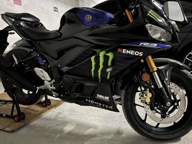 Lojas Carenagens Moto Yamaha YZF R3/R25 2022-2024 - Azul Preto Verde Monstro Yamalube ENEOS