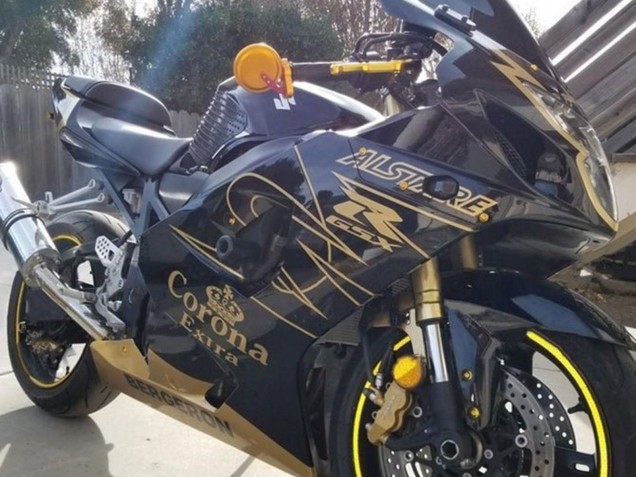 Lojas Carenagens Moto Suzuki GSXR 1000 2003-2004 - Preto Ouro Corona
