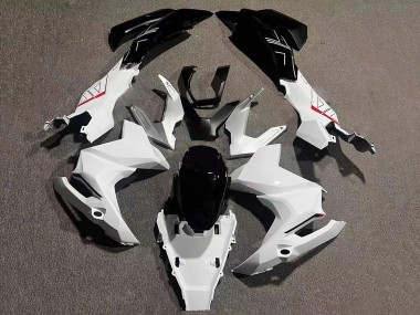 Lojas Carenagens Moto Honda ADV160 2022-2024 - Branco Preto Brilhante