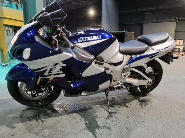 Lojas Carenagens Moto Suzuki GSXR 1300 Hayabusa 1996-2007 - Azul Branco