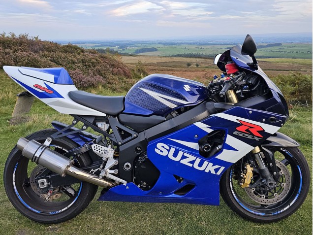 Lojas Carenagens Moto Suzuki GSXR 600 2004-2005 - Azul Branco Vermelho